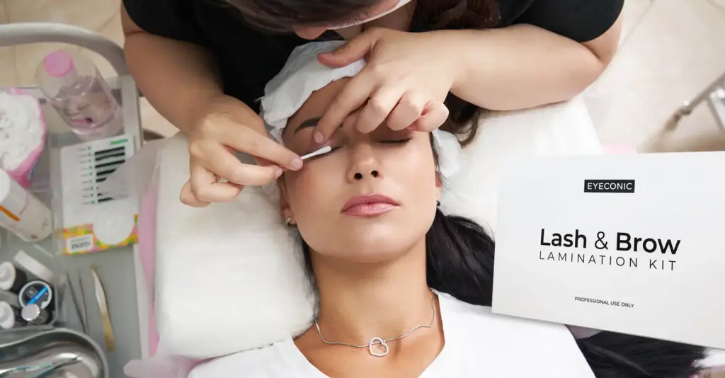 Novo: Ikoničan pogled uz Eyeconic Lash & Brow Lamination Kit